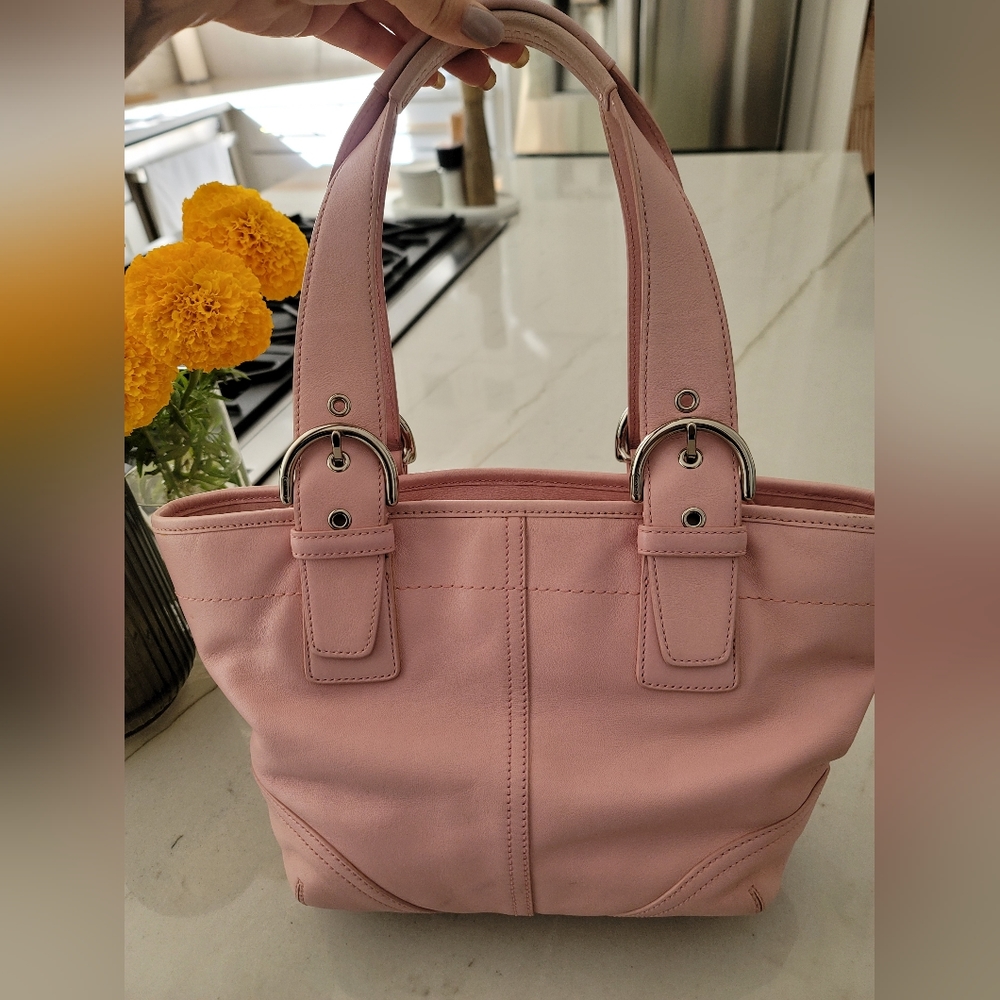 Coach Shoulder Bag in Pink